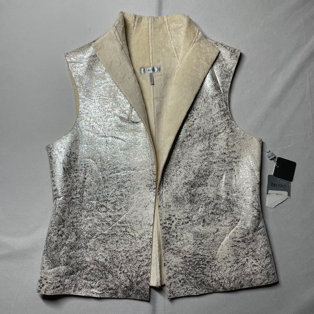 Nwt Metro 7 Womens Metallic Silver Faux Fur Lined Open Front Vest Size Large